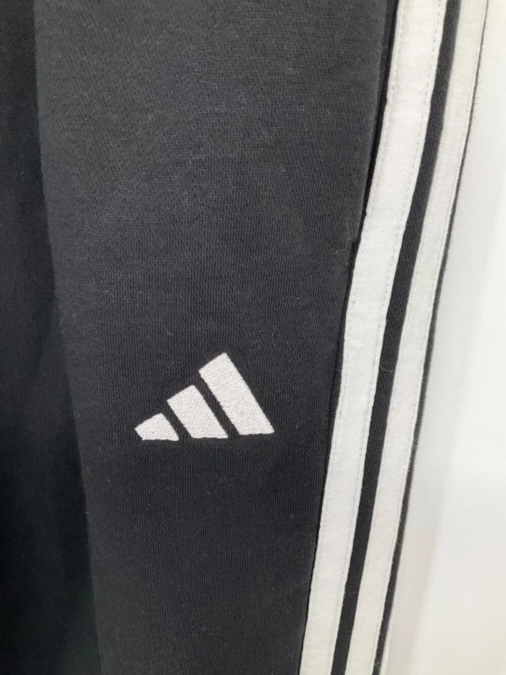 Adidas Essentials 3-Stripes Fleece Loose-Fit Sweatpants, Size Small Black/White - Picture 3 of 8